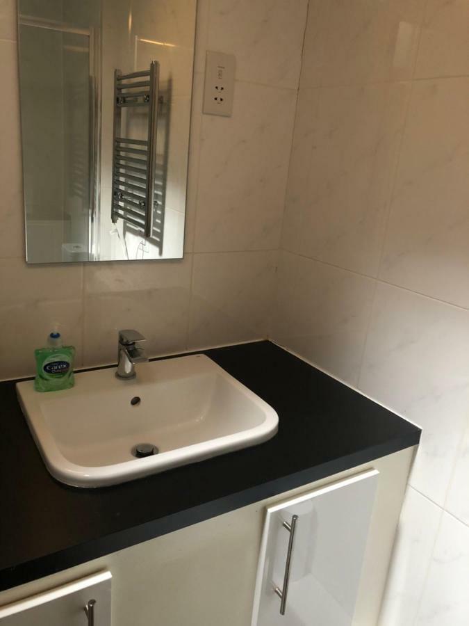Modern Apartment In Trendy Dalston ロンドン エクステリア 写真