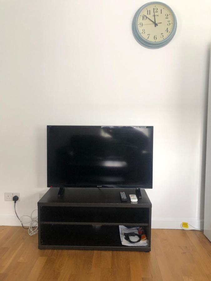 Modern Apartment In Trendy Dalston ロンドン エクステリア 写真